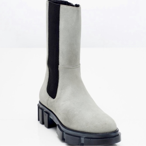 NIB Free People Brooks Lug Sole Suede Chelsea Boot, Dove Gray Mist, 8, 38.5, NWT - Picture 8 of 16
